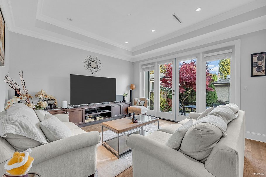 7458 Maple Street Vancouver, BC - 10