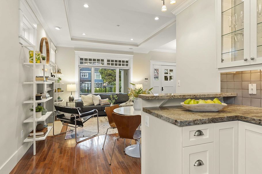 3540 W 5th Avenue Vancouver, BC - 16