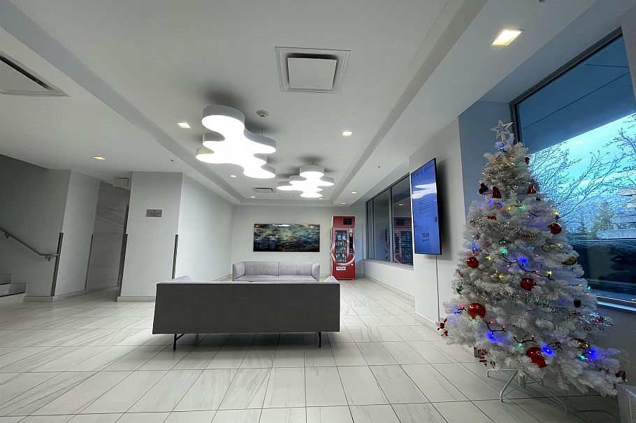 818 5665 Boundary Road Vancouver, BC - 3