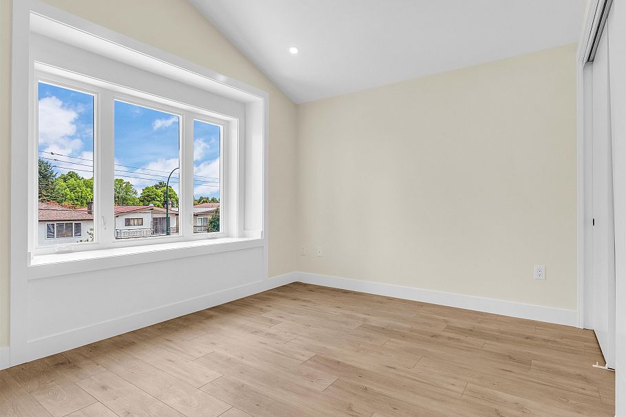 1 5221 Clarendon Street Vancouver, BC - 14