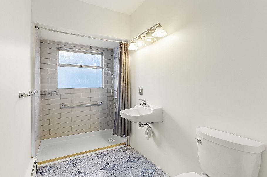 5950 Macdonald Street Vancouver, BC - 13