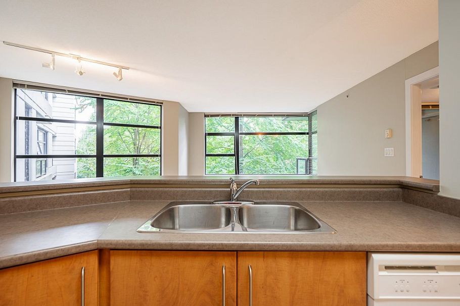 309 5380 Oben Street Vancouver, BC - 18