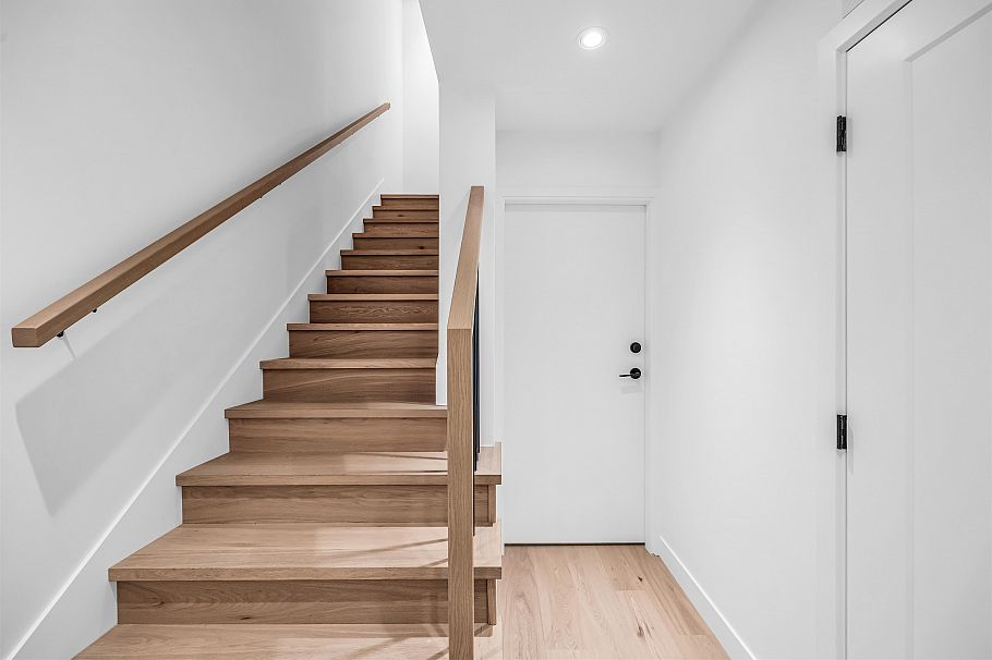 1012 W 52nd Avenue Vancouver, BC - 20