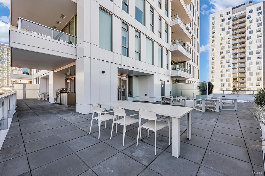 601 3438 Sawmill Crescent Vancouver, BC - 40