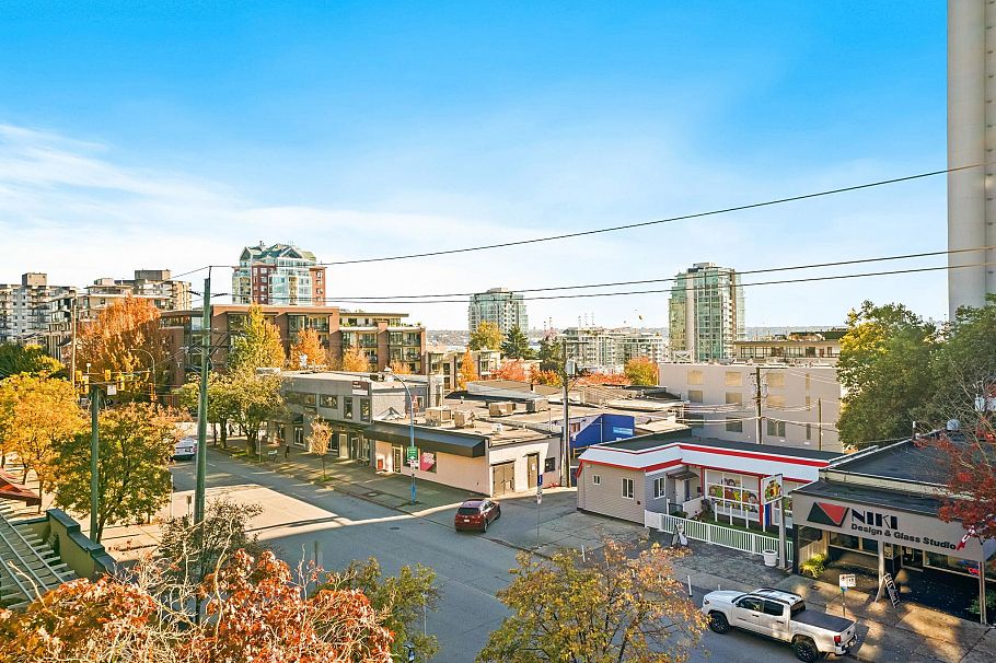 410 124 W 3rd Street North Vancouver, BC - 23