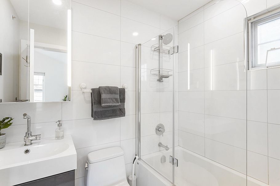 1743 Frances Street Vancouver, BC - 22