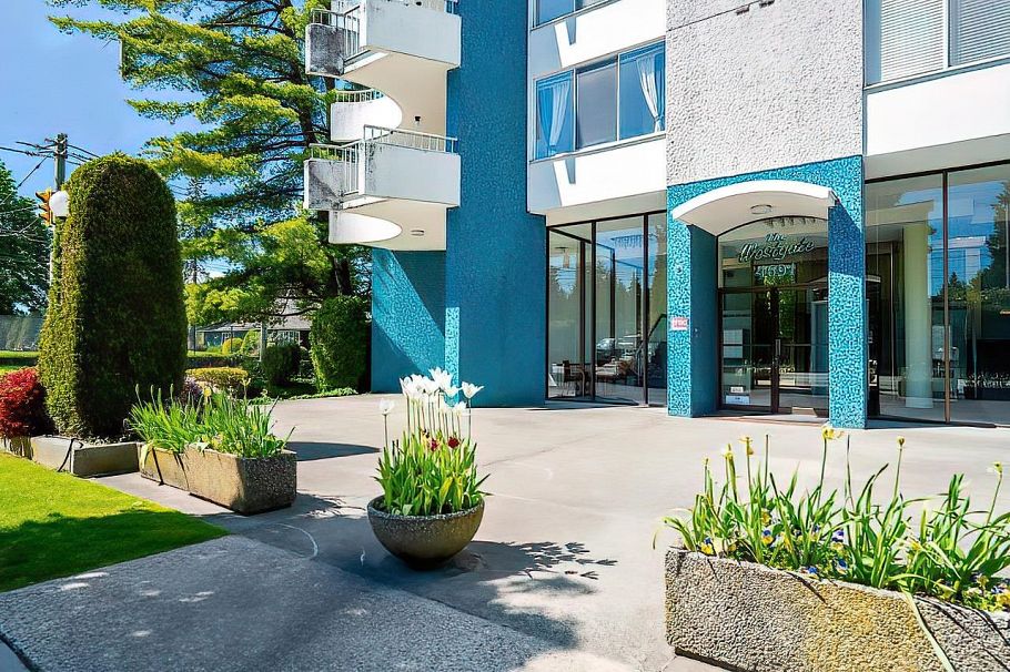 604 4691 W 10th Avenue Vancouver, BC - 3