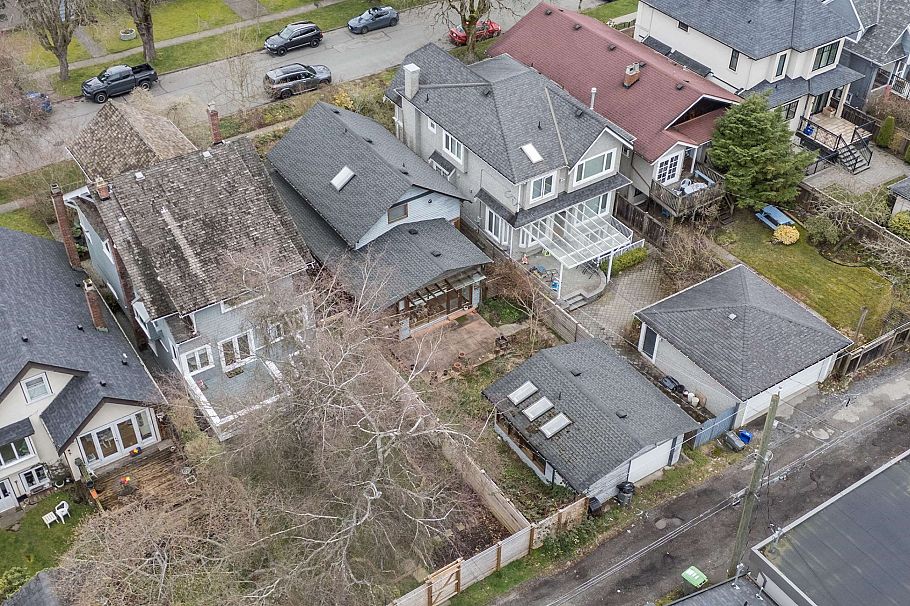 4436 W 12th Avenue Vancouver, BC - 21