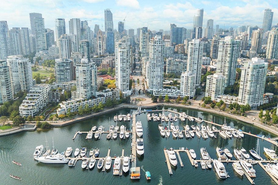 1501 193 Aquarius Mews Vancouver, BC - 33