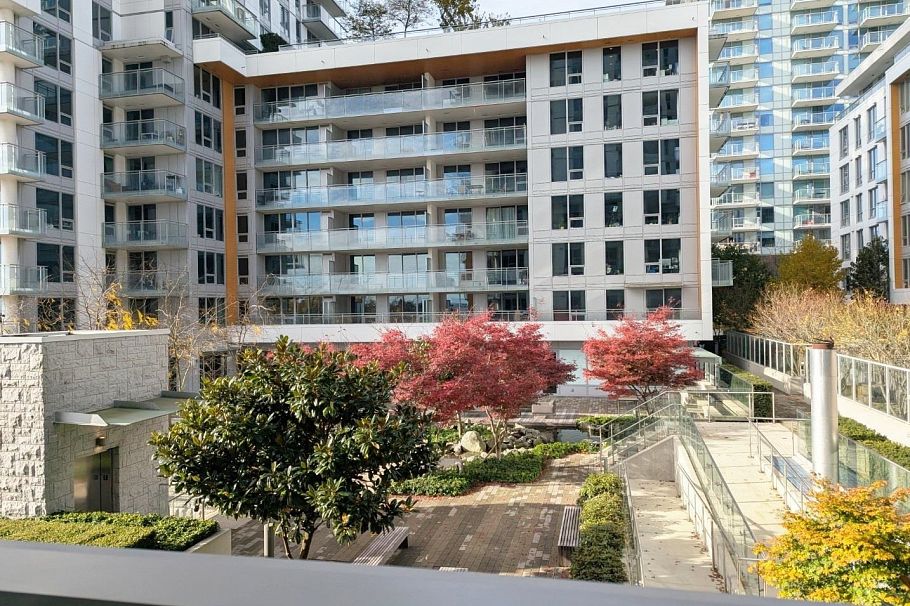 301 433 SW Marine Drive Vancouver, BC - 4