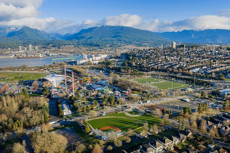 1174 Kelowna Street Vancouver, BC - 29