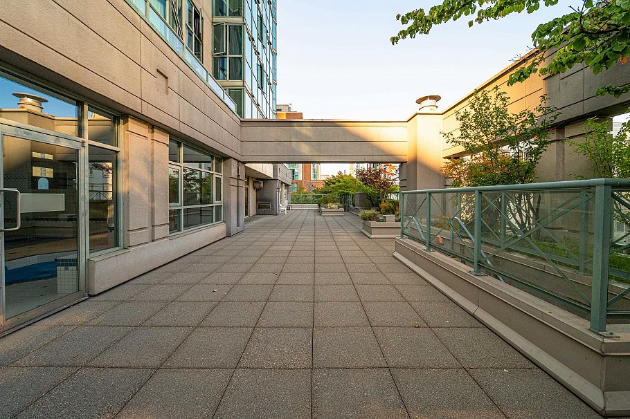 1808 1188 Howe Street Vancouver, BC - 34