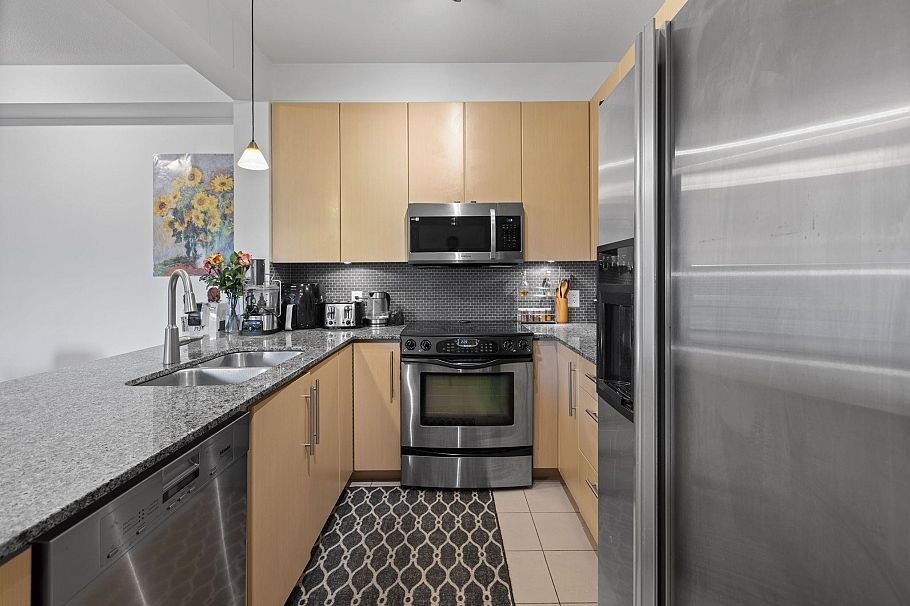 307 6268 Eagles Drive Vancouver, BC - 15