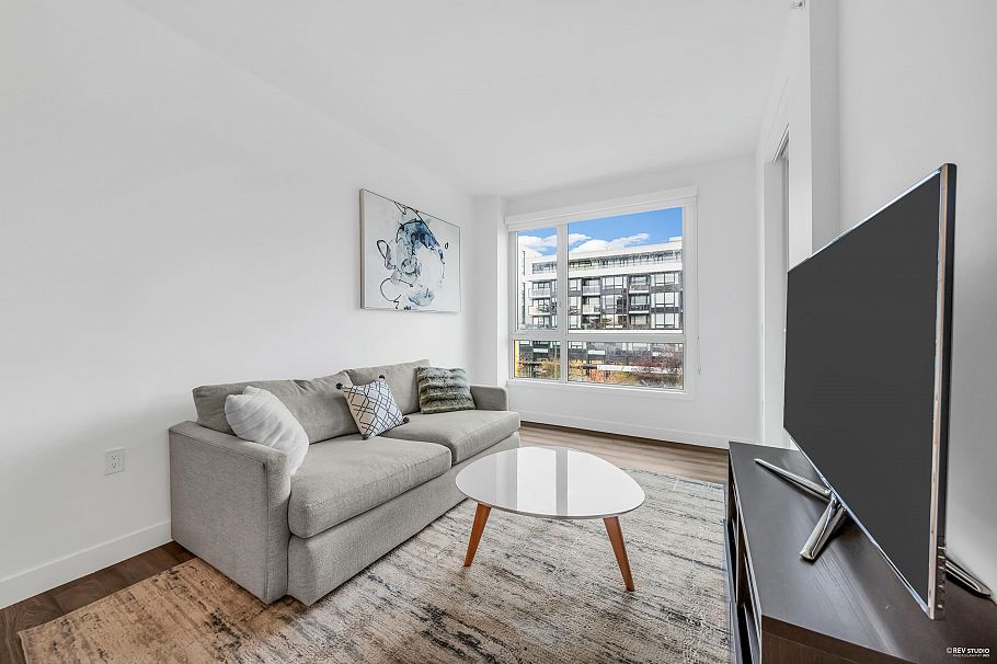 407 6328 Cambie Street Vancouver, BC - 2