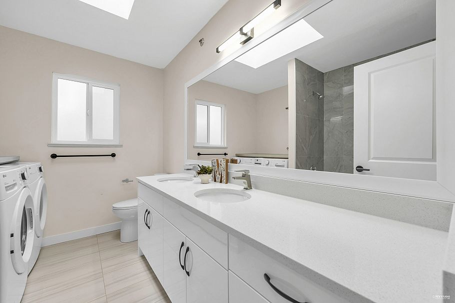 719 E 27th Avenue Vancouver, BC - 24