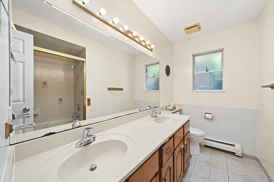 5990 Joyce Street Vancouver, BC - 20