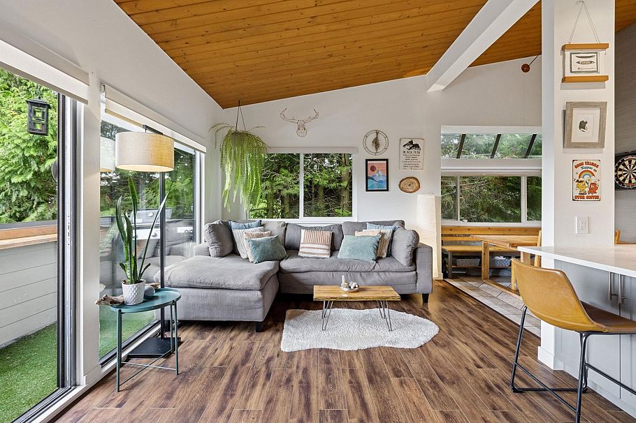 302 146 E 18th Street North Vancouver, BC - 4