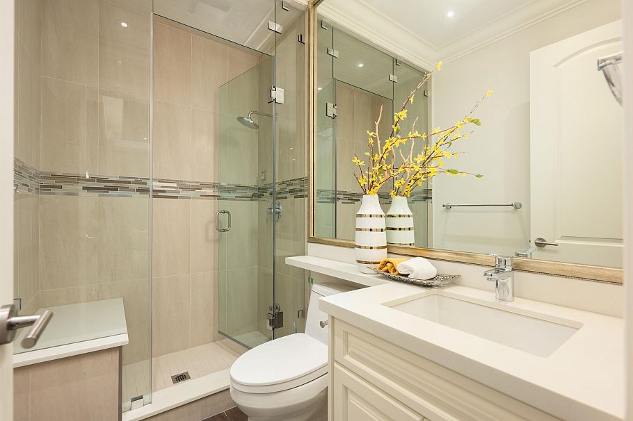 4043 W 11th Avenue Vancouver, BC - 32