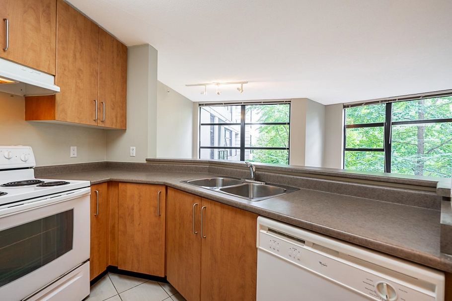 309 5380 Oben Street Vancouver, BC - 13