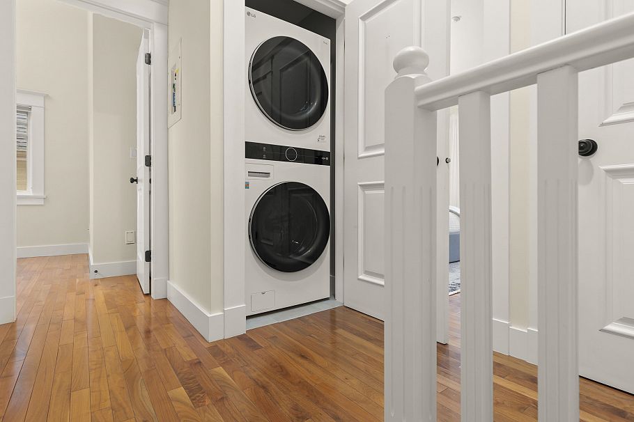 3540 W 5th Avenue Vancouver, BC - 21