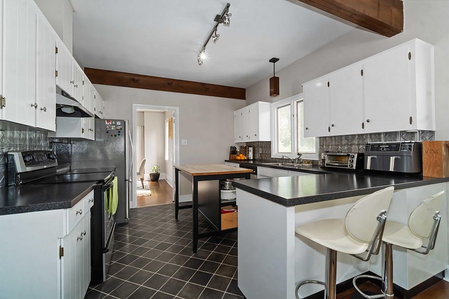 1120 Devonshire Crescent Vancouver, BC - 11