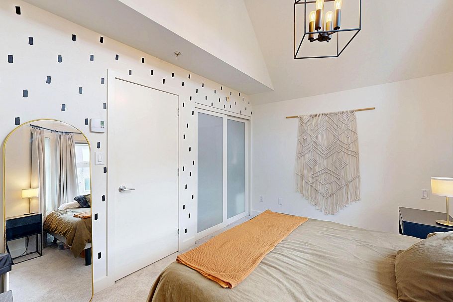 101 1672 E Pender Street Vancouver, BC - 14