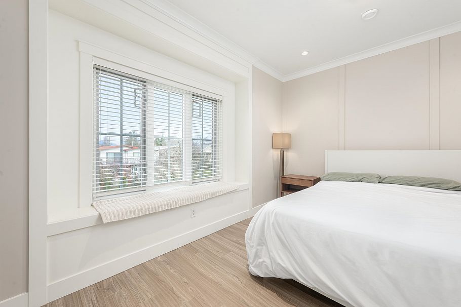 2496 Brock Street Vancouver, BC - 11