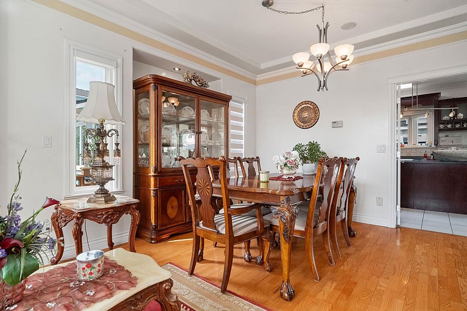 339 E 63rd Avenue Vancouver, BC - 11