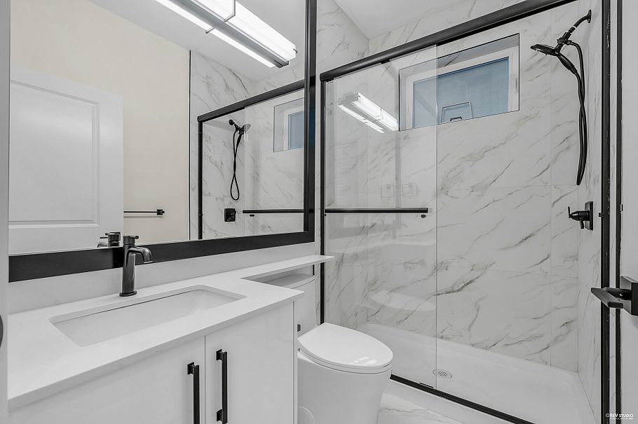 3-3090 Vanness Avenue Vancouver, BC - 8