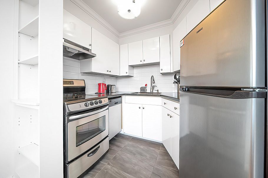 604 4691 W 10th Avenue Vancouver, BC - 15