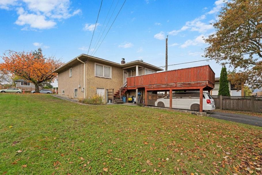 4868 Commercial Street Vancouver, BC - 5