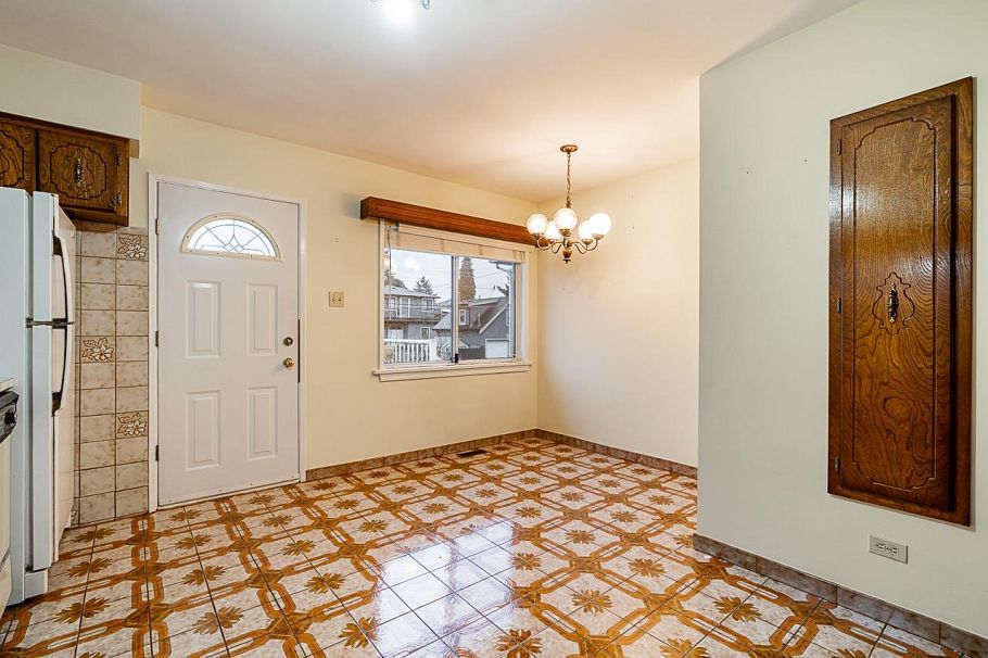 1174 Kelowna Street Vancouver, BC - 12