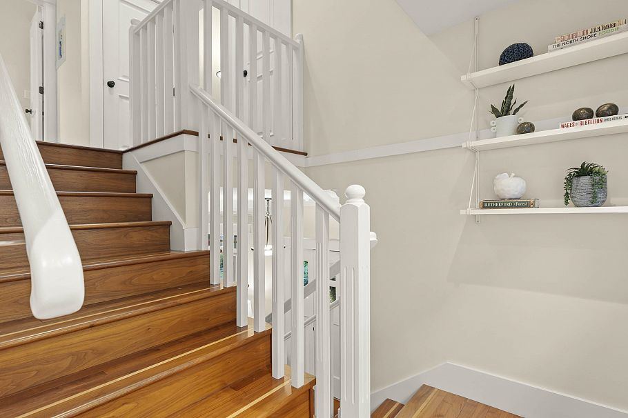 3540 W 5th Avenue Vancouver, BC - 20