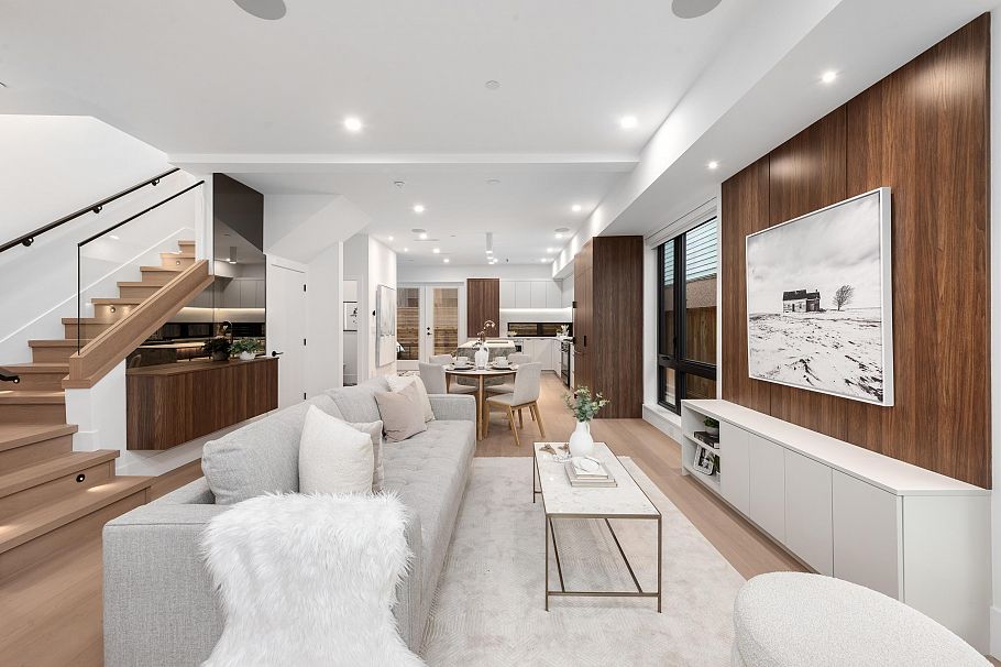 1 275 W 17th Avenue Vancouver, BC - 17