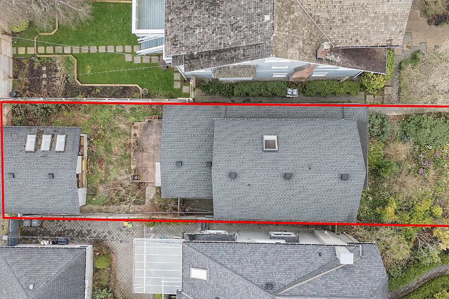 4436 W 12th Avenue Vancouver, BC - 20