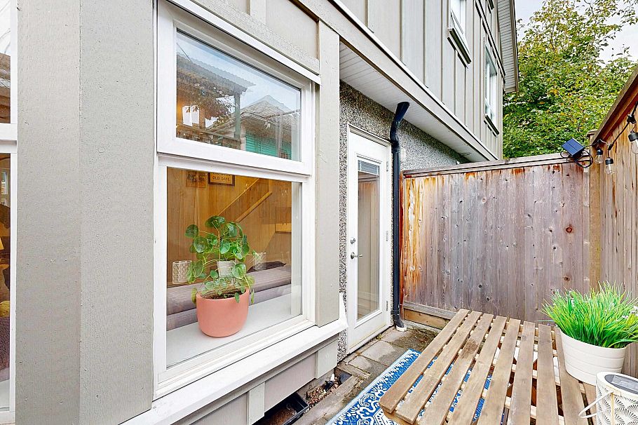 101 1672 E Pender Street Vancouver, BC - 23