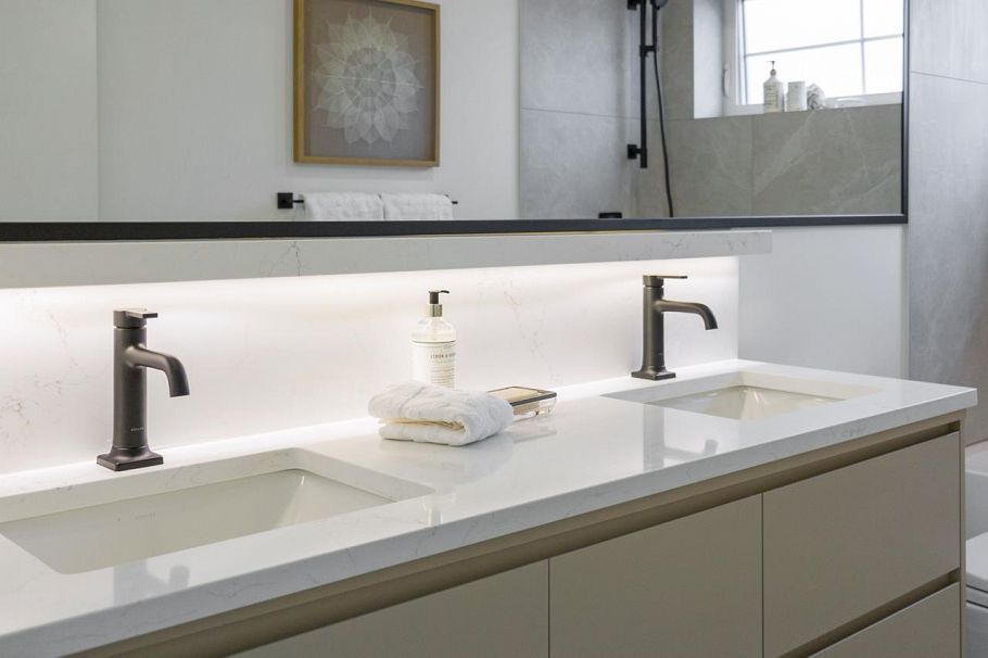 2436 W 49th Avenue Vancouver, BC - 30