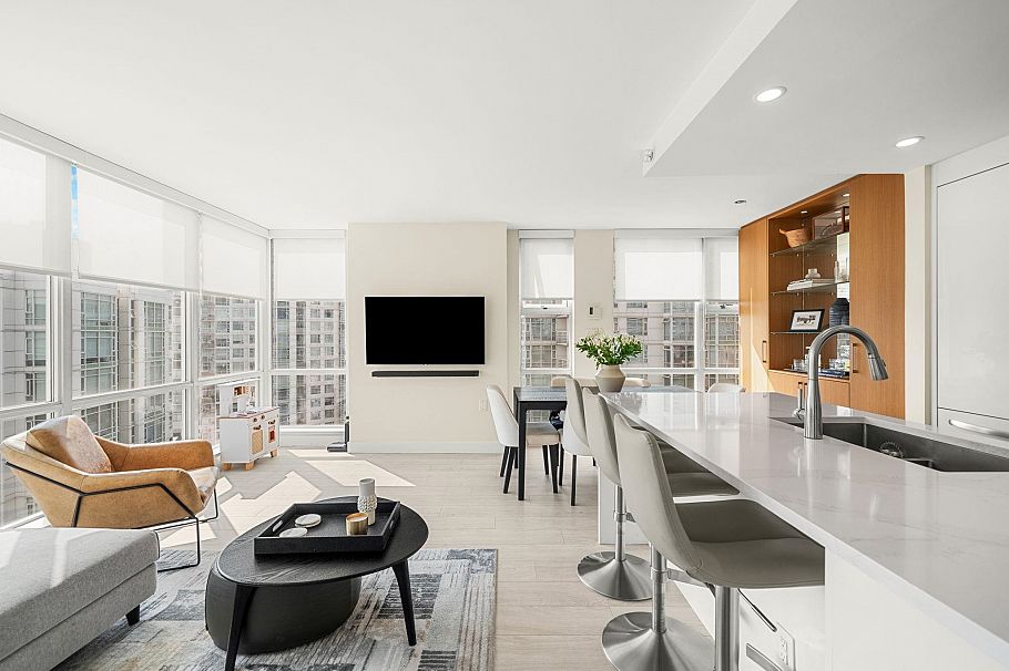 1501 193 Aquarius Mews Vancouver, BC - 6