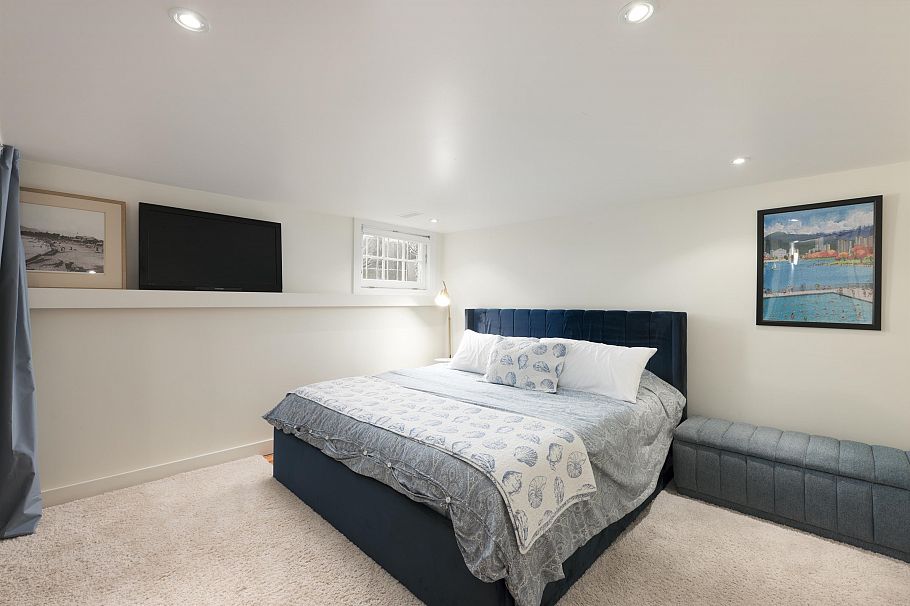 2449 Point Grey Road Vancouver, BC - 26