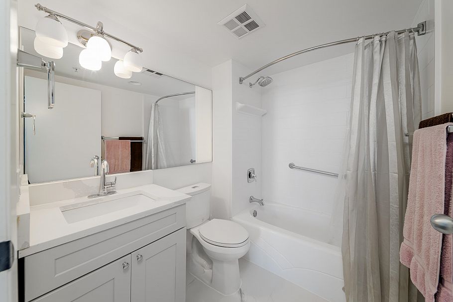 1808 1188 Howe Street Vancouver, BC - 12