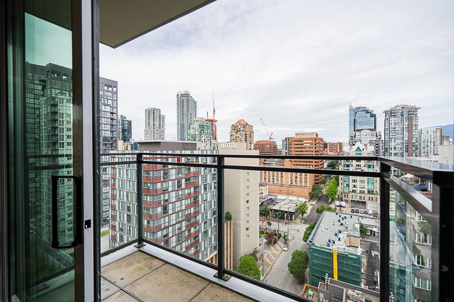 PH3 1082 Seymour Street Vancouver, BC - 18