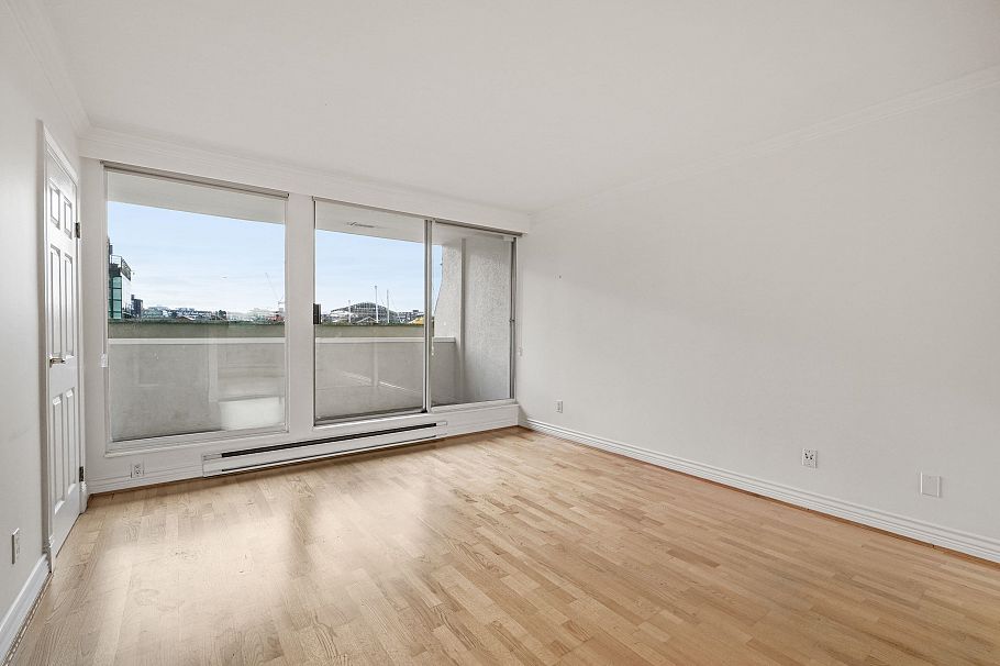 205 1600 Howe Street Vancouver, BC - 19