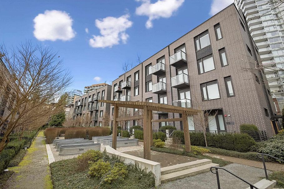 408 5681 Birney Road Vancouver, BC - 5