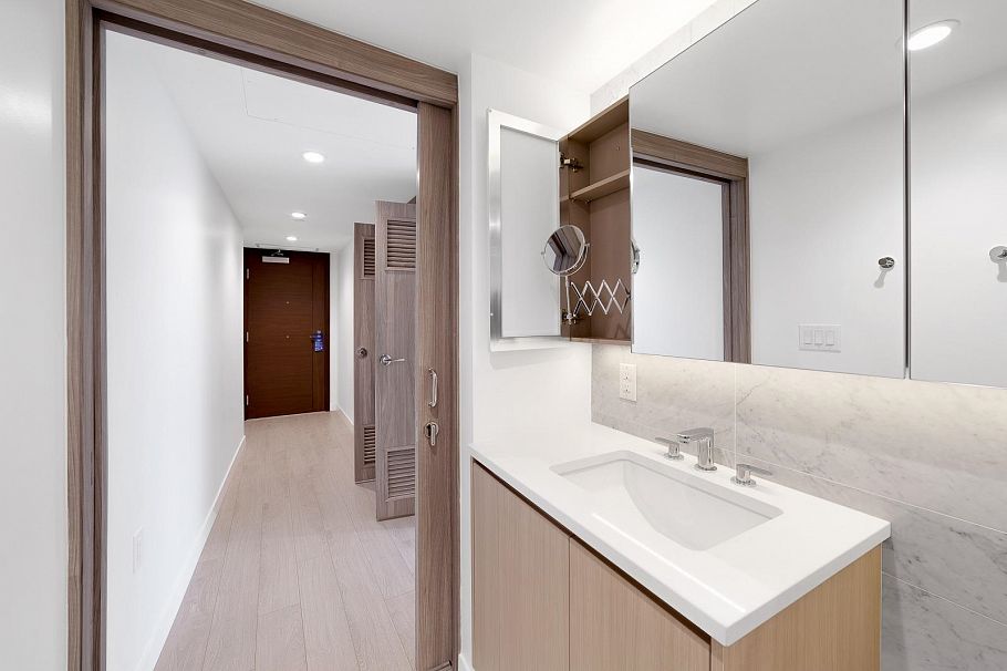 1214 1768 Cook Street Vancouver, BC - 25