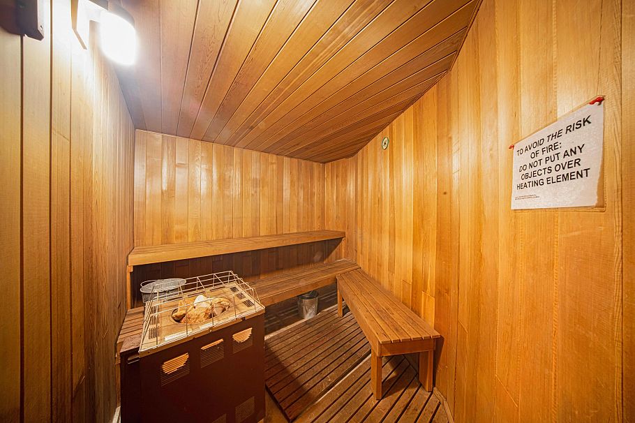 320 1385 Draycott Road North Vancouver, BC - 20