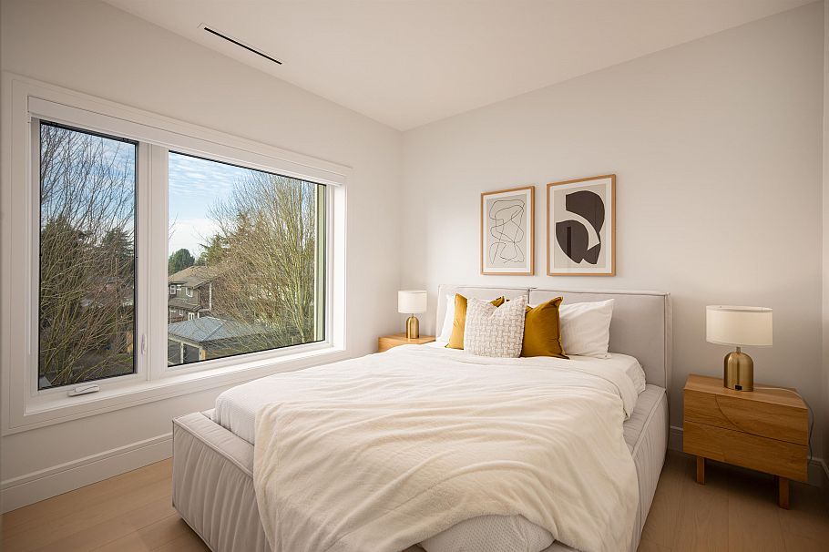 7382 Maple Street Vancouver, BC - 27