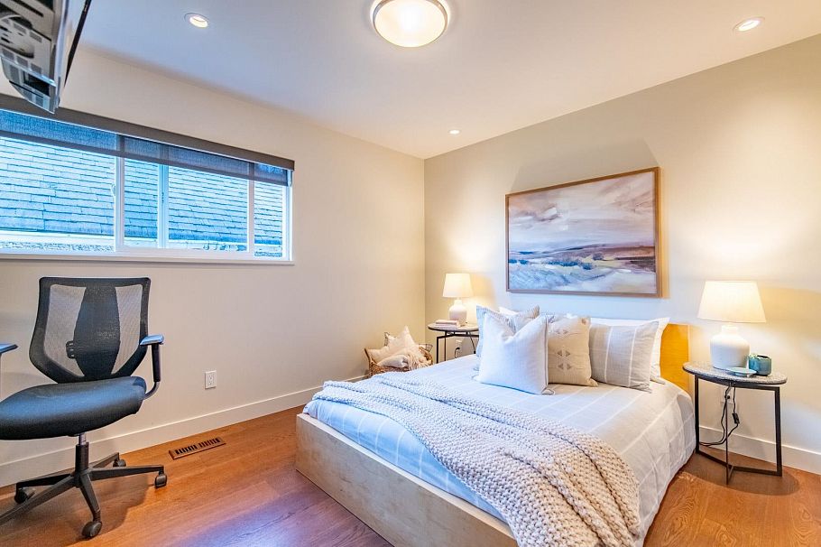 3530 W 31st Avenue Vancouver, BC - 20