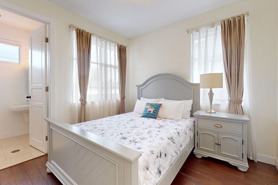 2789 W 24th Avenue Vancouver, BC - 22