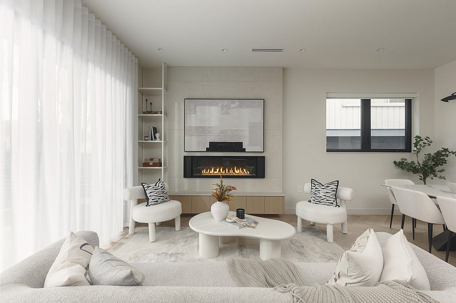 1 58 E 40th Avenue Vancouver, BC - 1