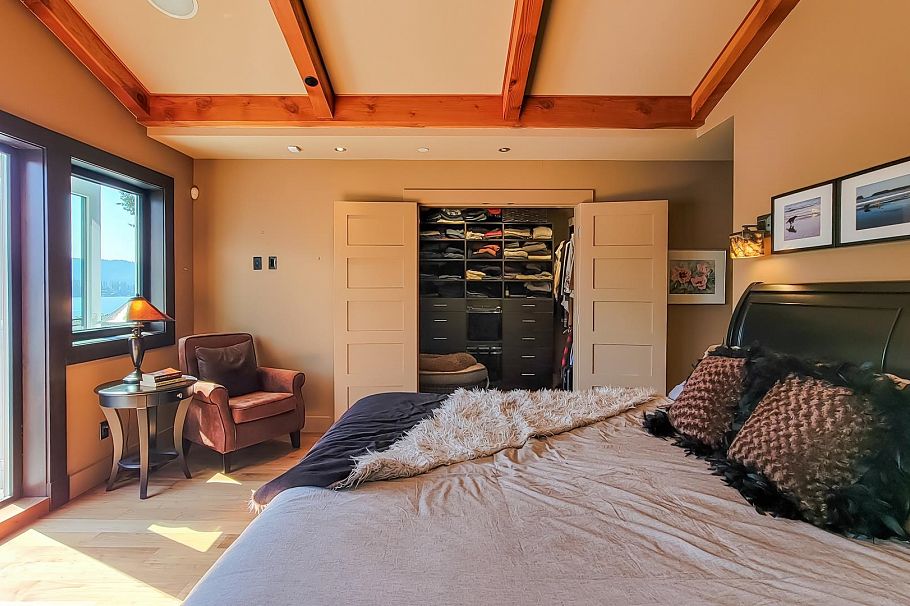 5125 Indian River Drive North Vancouver, BC - 23